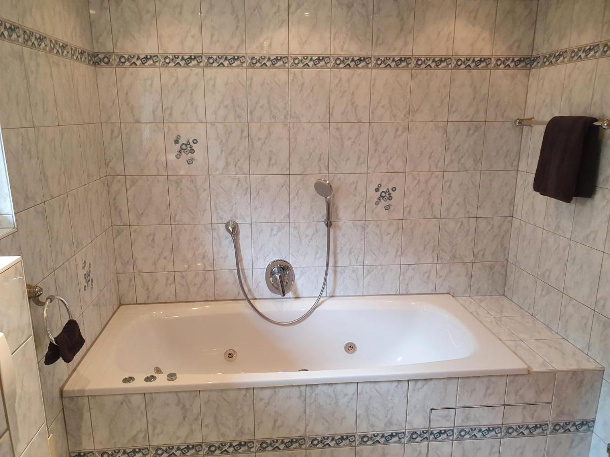 Ferienwohnung Belu Velden am Woerthersee Ngoại thất bức ảnh